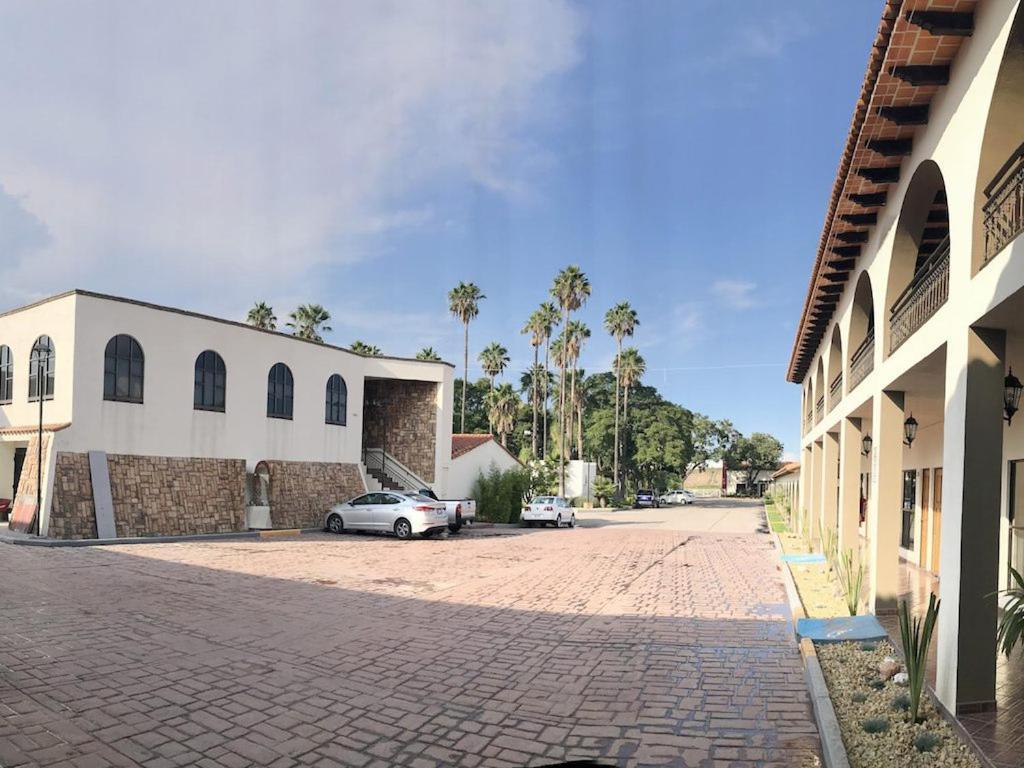 Sand's San Luis 3*